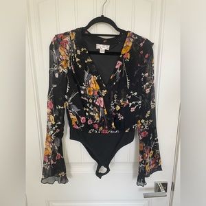 Band of Gypsies Floral V Neck Bell Sleeve Bodysuit